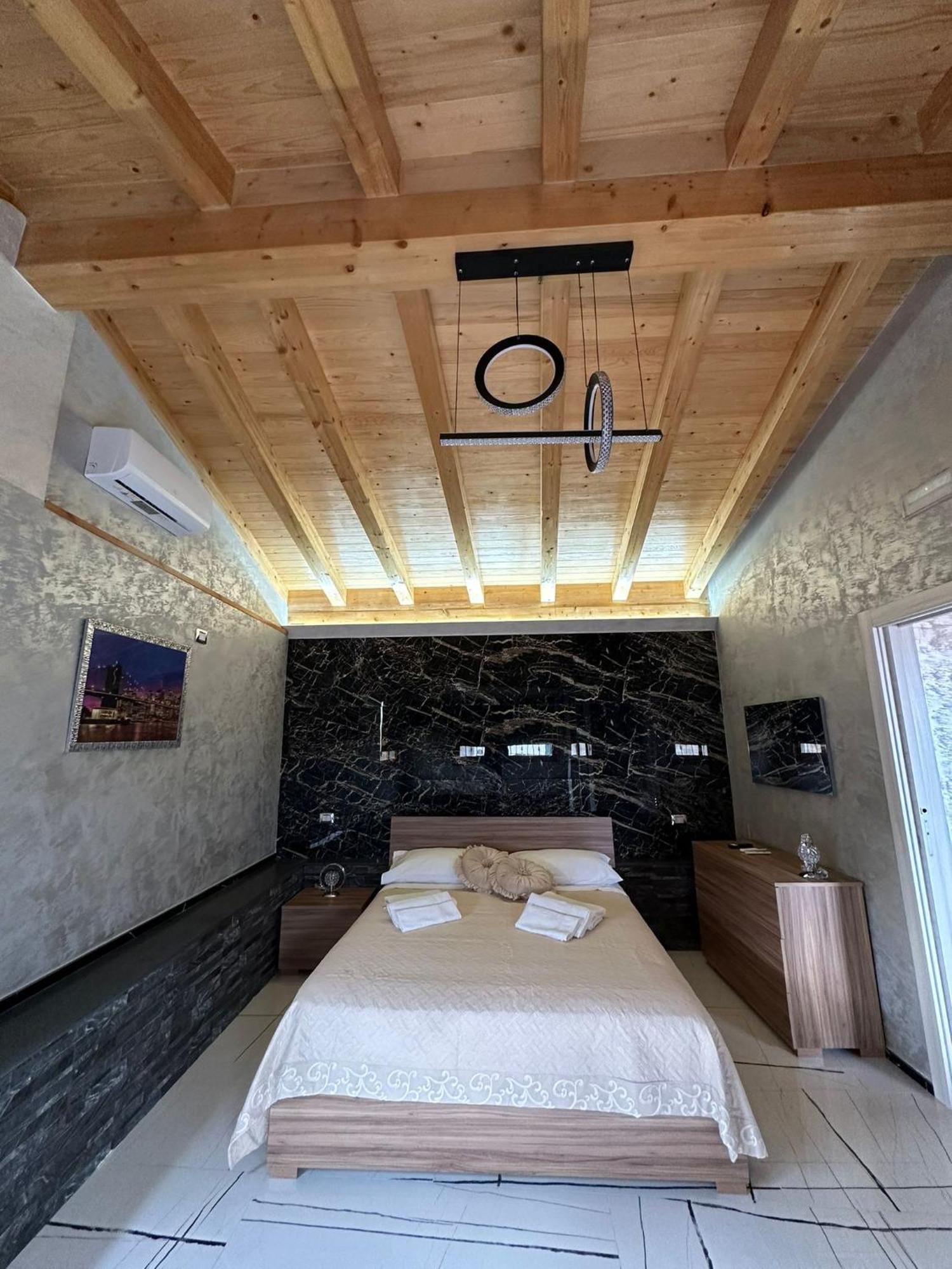 Testa House * Catania